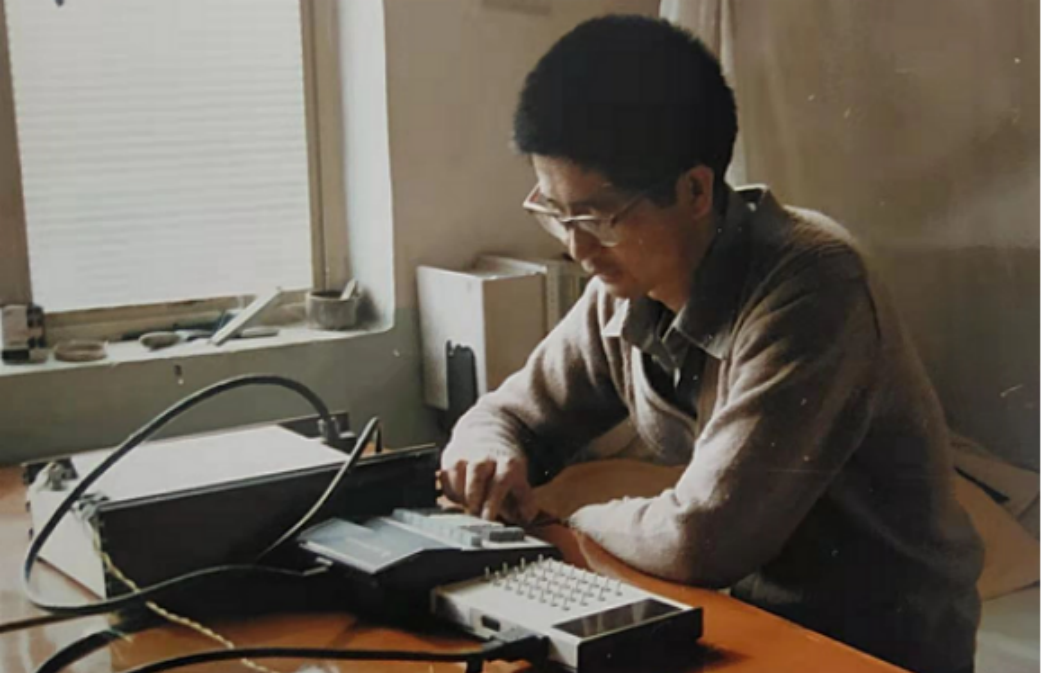 在德州儀器公司5TI PLC安裝到現(xiàn)場之前，我先進(jìn)行編程及調(diào)試